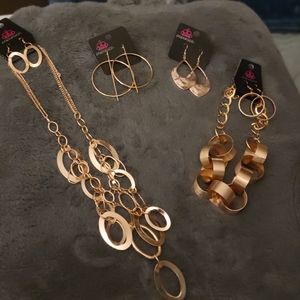 Gold costume jewelry - 4 pieces